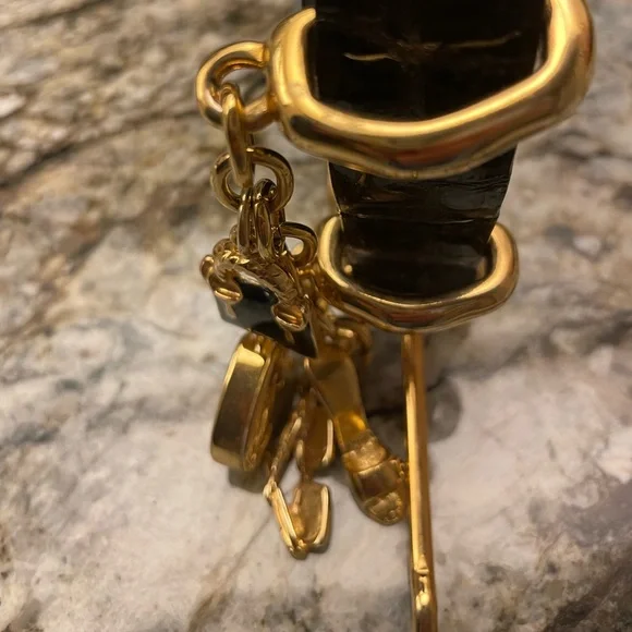 BELT - Picture 2 of 5